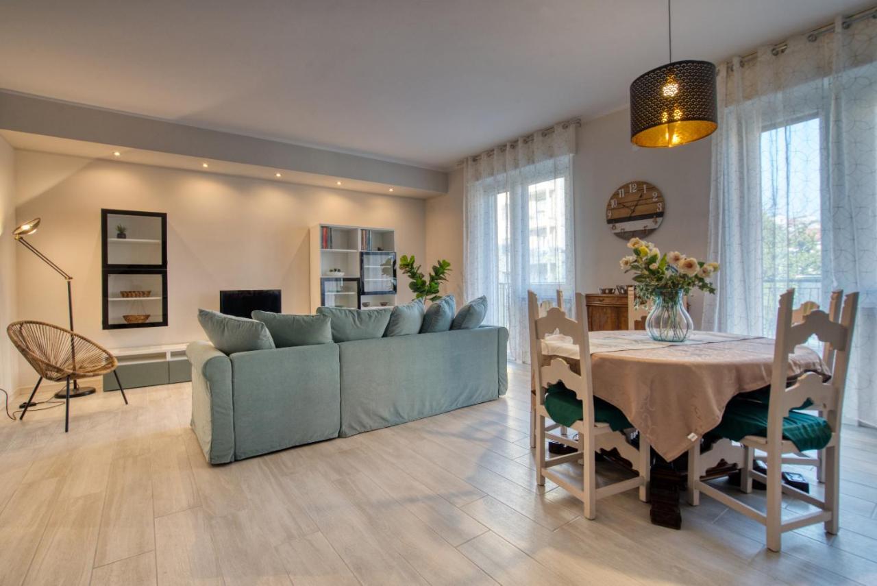 Caseospitali - Casa Janas, Elegante Trilocale Per 5 In Zona Centrale Milan Exterior photo